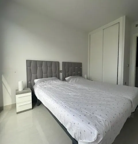 Penthouse Center Torrevieja, Private Terrace, Near The Appartement *