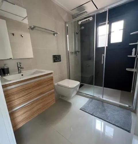 Penthouse Center Torrevieja, Private Terrace, Near The Appartement