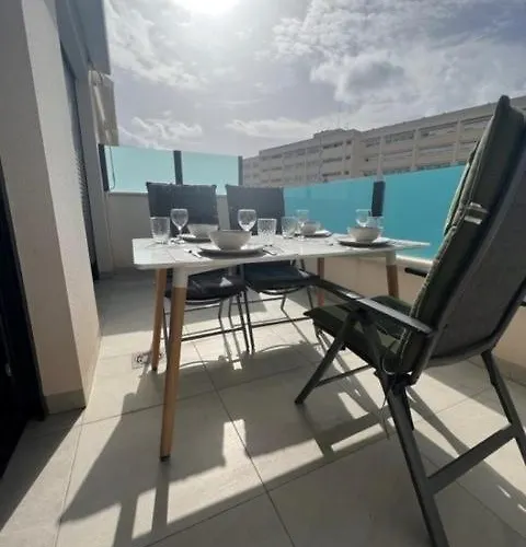 Penthouse Center Torrevieja, Private Terrace, Near The Appartement *