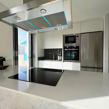 Penthouse Center Torrevieja, Private Terrace, Near The Apartment *